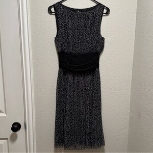 London Times Black and White Midi Dress
